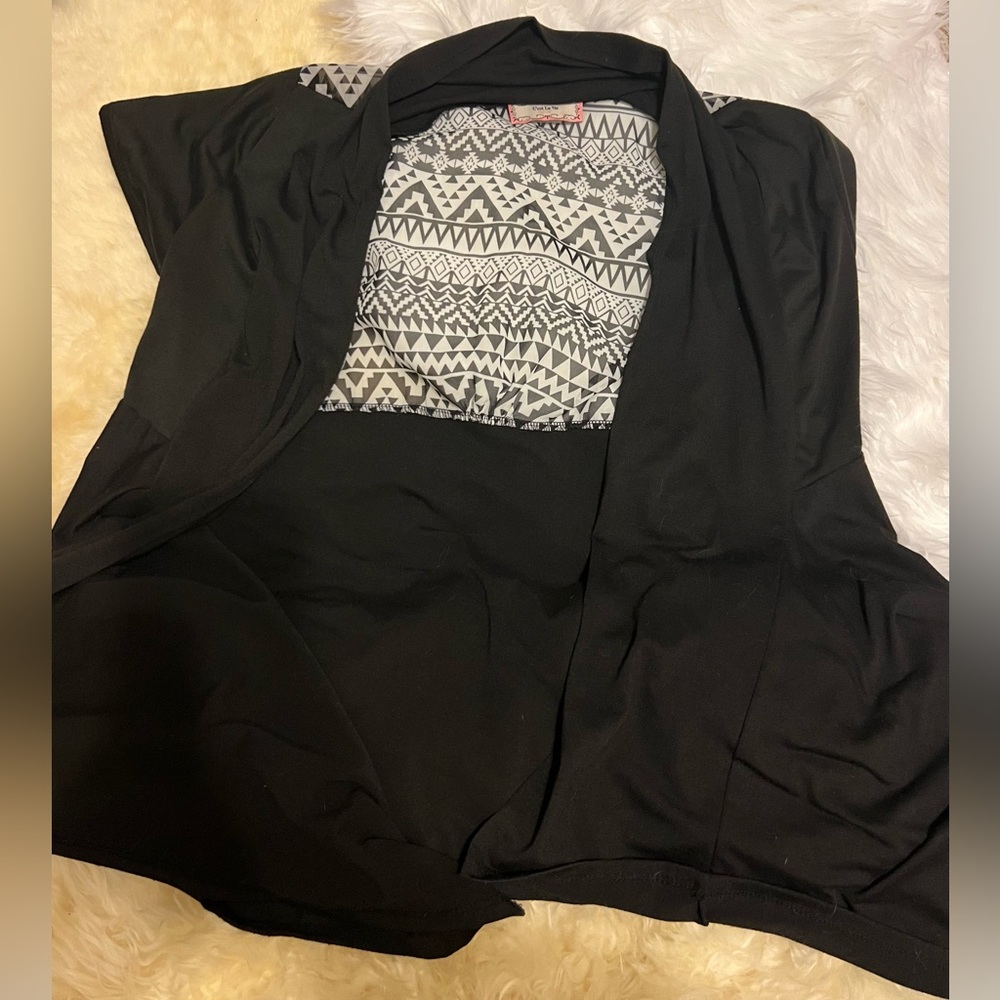 Tribal print short sleeve cardigan